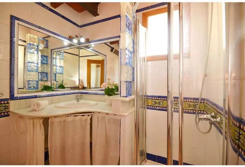 Hotelli Belvilla By Oyo Roura