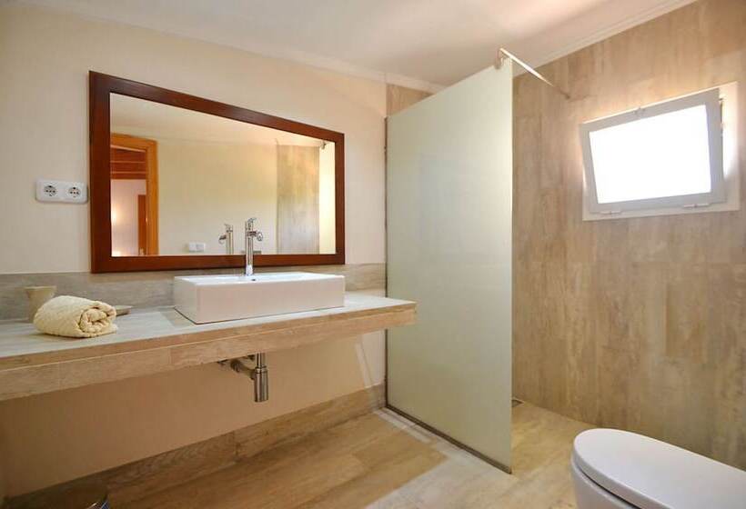 هتل Belvilla By Oyo Roura