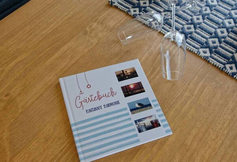 Hotel Houseboat Harmony