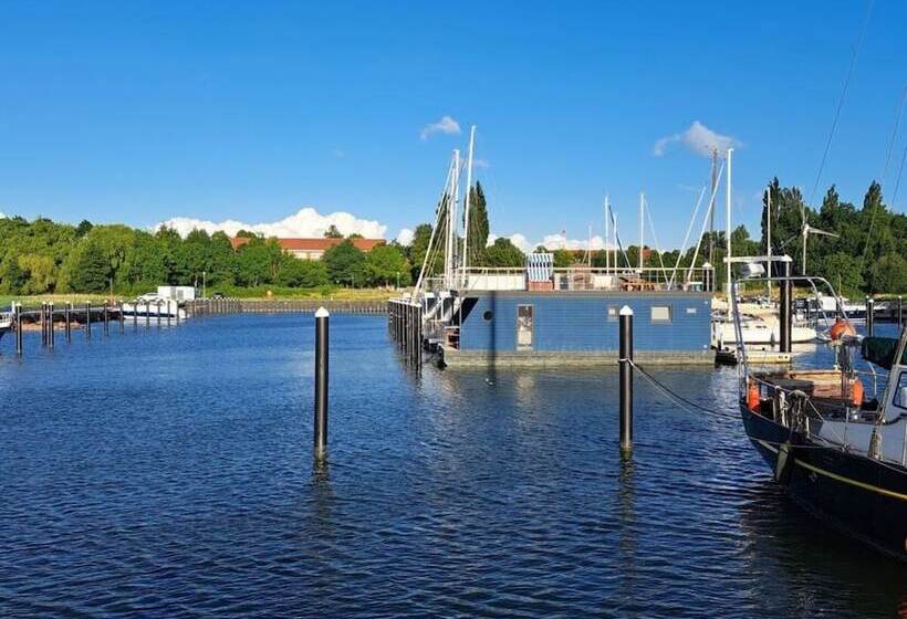 Hotel Houseboat Harmony