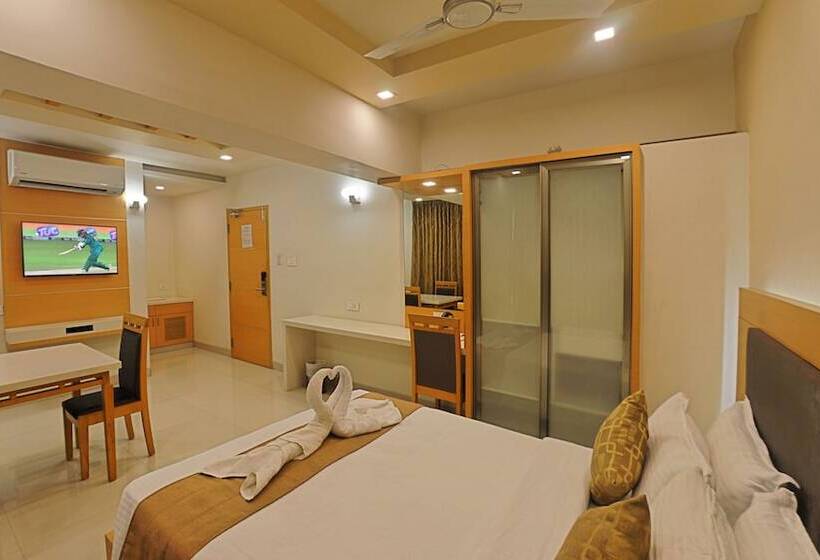 ホテル Kuber Inn Elite