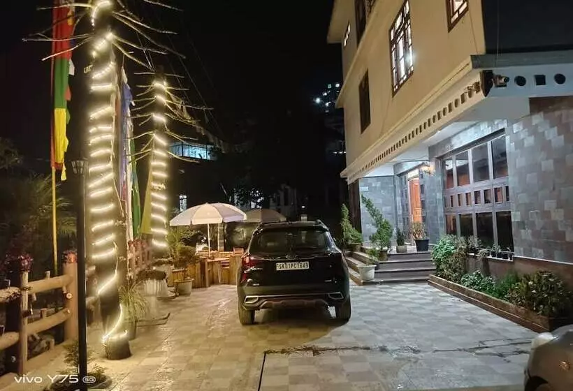 ホテル Lasso Regency & Spa Namchi