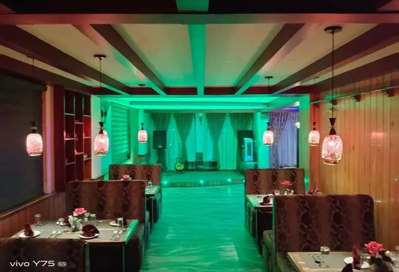 ホテル Lasso Regency & Spa Namchi
