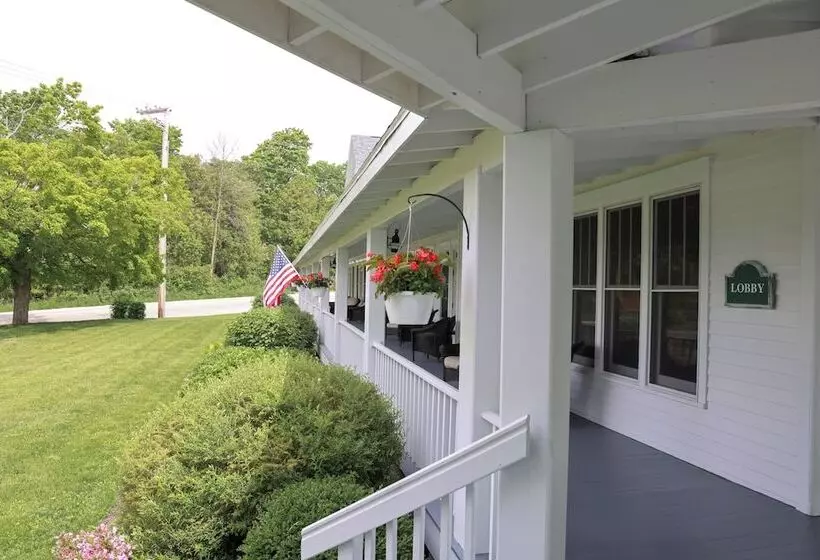 ホテル The Liberty Lodge At Sister Bay