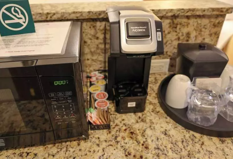 ホテル The Liberty Lodge At Sister Bay