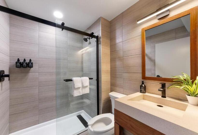 호텔 The Wave At Marblehead