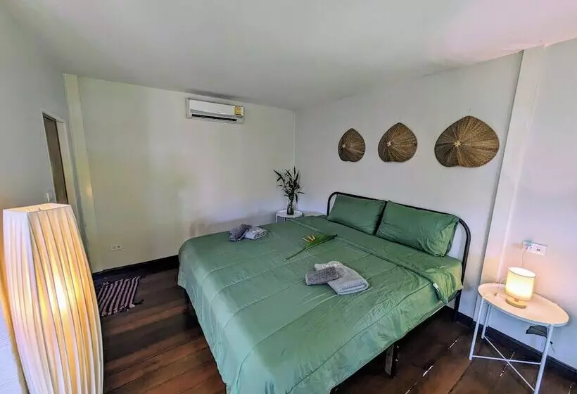 ホテル Vanara Bungalows