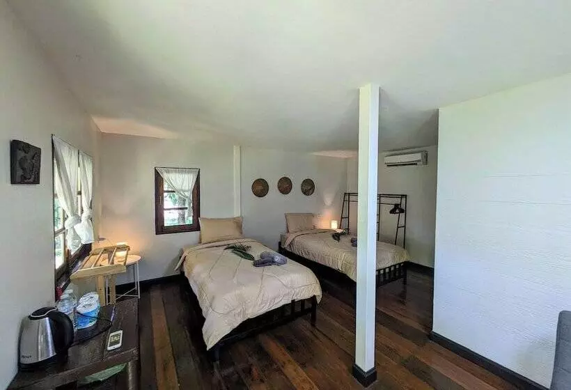 ホテル Vanara Bungalows