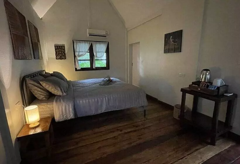 ホテル Vanara Bungalows