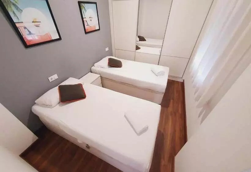 Luxury Apartments Puerto Valencia