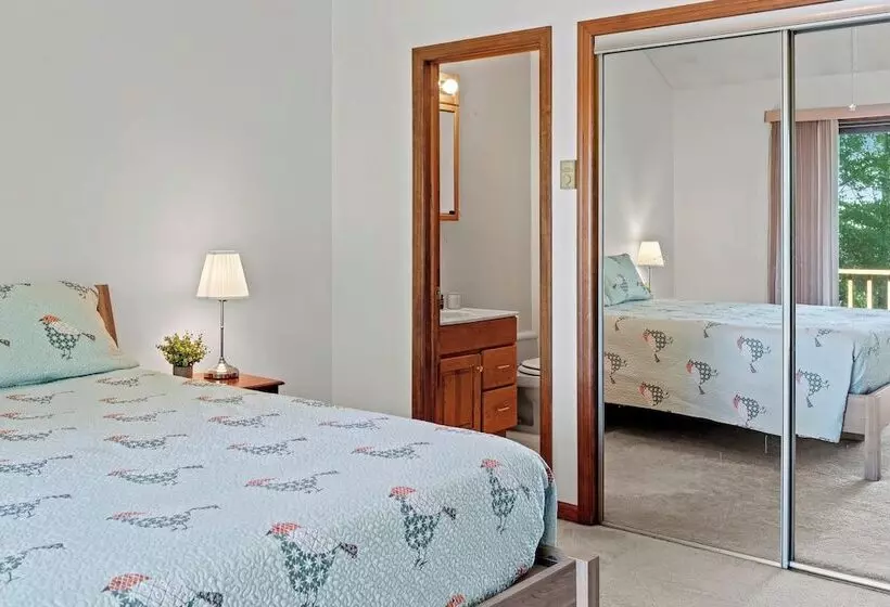 Marina Village By Avantstay Walk To Lake + Marina Balcony + Patio