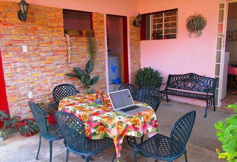 پانسیون Hostal Colonial D+d Cienfuegos
