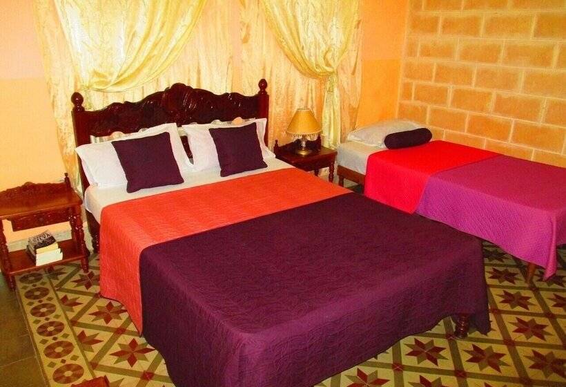 پانسیون Hostal Colonial D+d Cienfuegos
