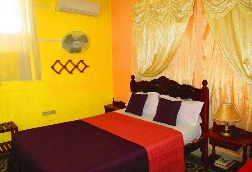 پانسیون Hostal Colonial D+d Cienfuegos