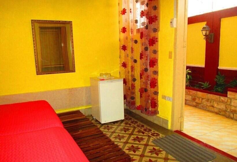 پانسیون Hostal Colonial D+d Cienfuegos