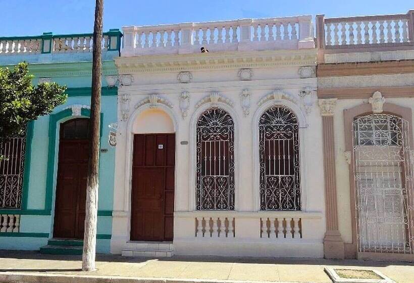پانسیون Hostal Colonial D+d Cienfuegos