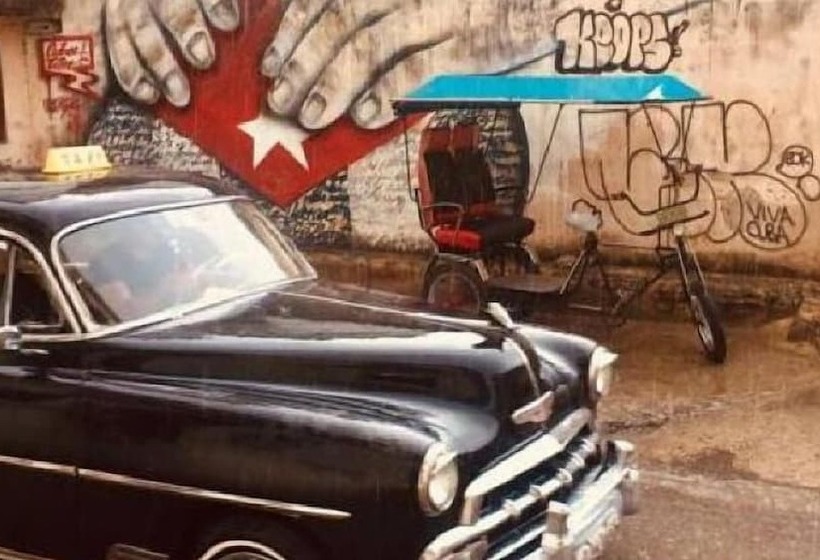 پانسیون Hostal Corazon Del Mundo