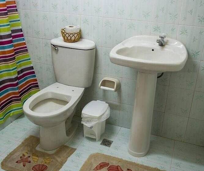 پانسیون Hostal Corazon Del Mundo