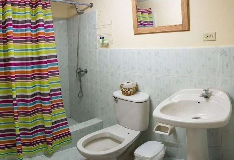 پانسیون Hostal Corazon Del Mundo