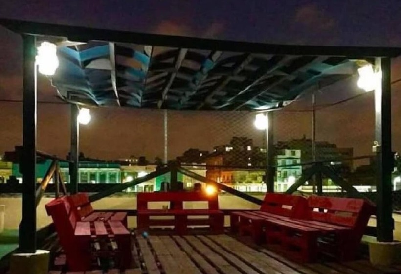 پانسیون Hostal Corazon Del Mundo