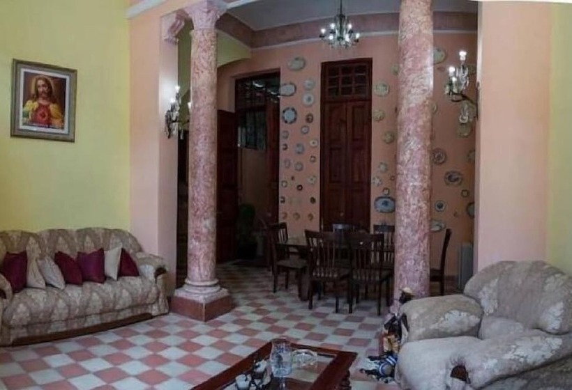 پانسیون Hostal Corazon Del Mundo