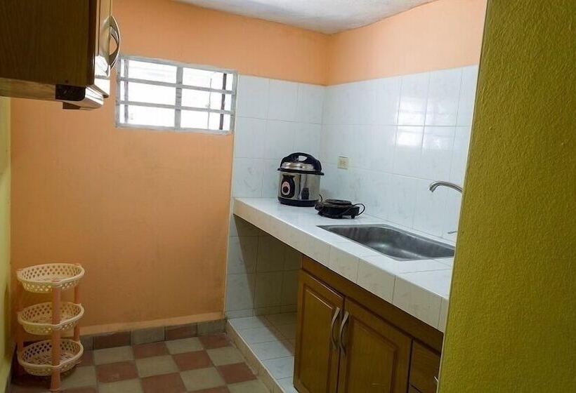 پانسیون Hostal Corazon Del Mundo