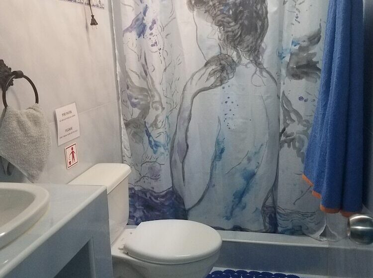 پانسیون Hostal La Preferida