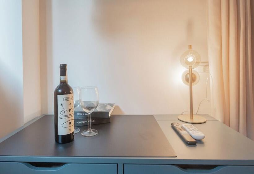 Pension (Hôtel basse catégorie) Marcello S Como Lake