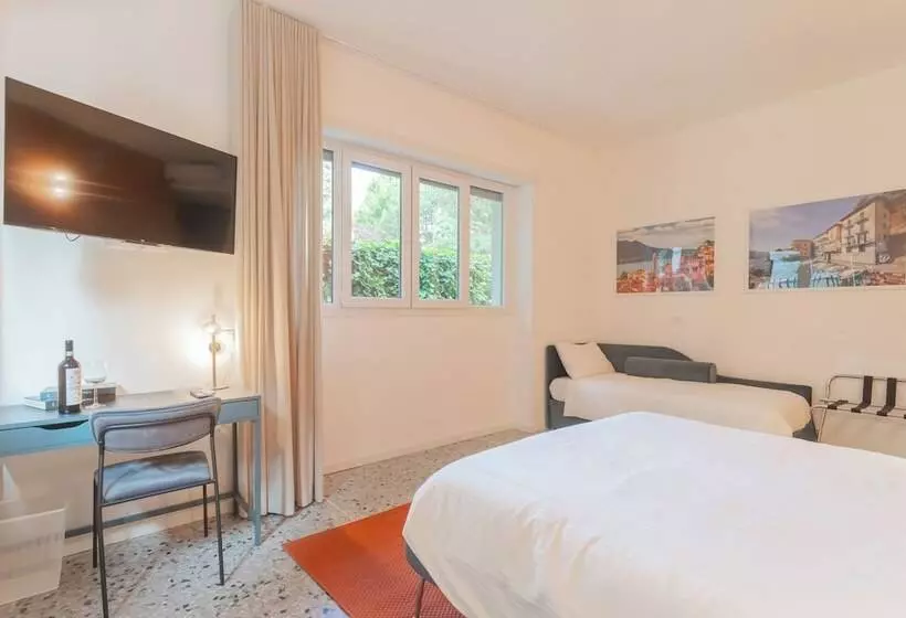 پانسیون Marcello S Como Lake