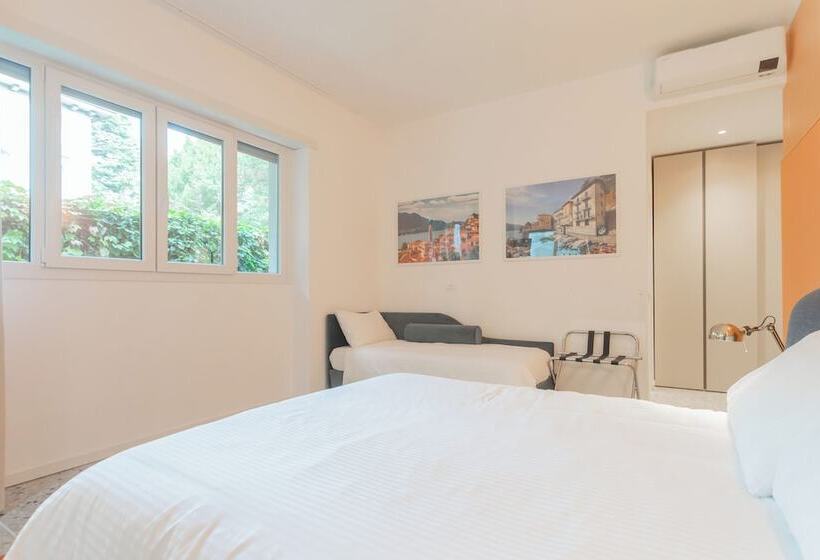 Pension (Hôtel basse catégorie) Marcello S Como Lake