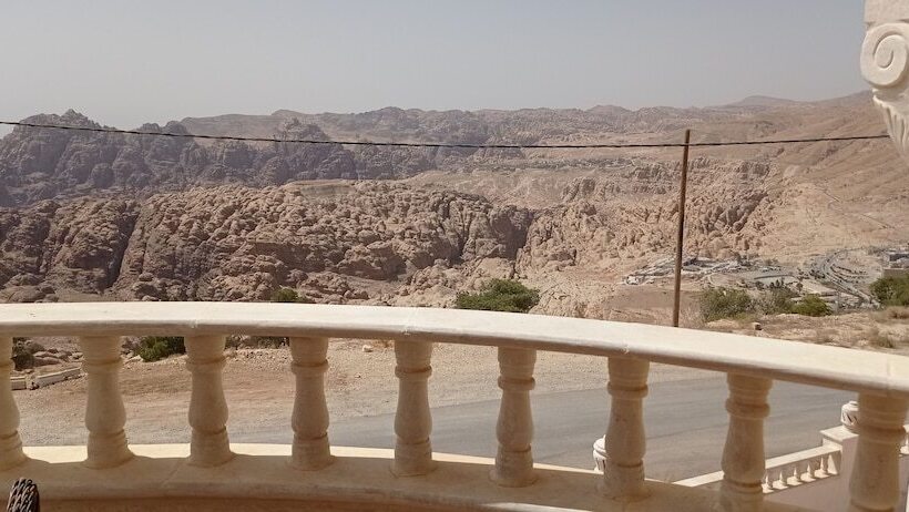 پانسیون Relaxing Oasis Villa