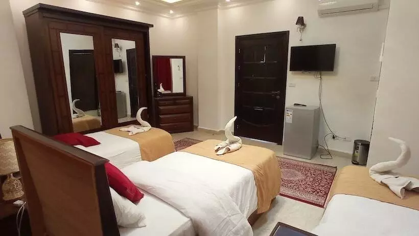 پانسیون Relaxing Oasis Villa