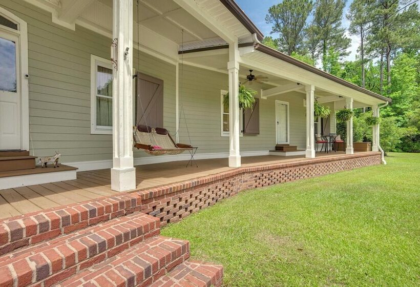 Private Walterboro Estate W/ Deck + Fire Pit!