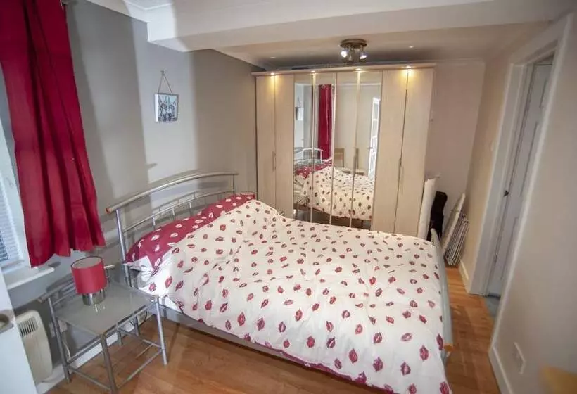 Residenssi Tranquil Retreat In St Albans