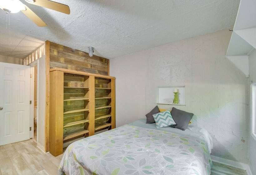 Hike, Fish, Kayak: Fairhope  River Cottage