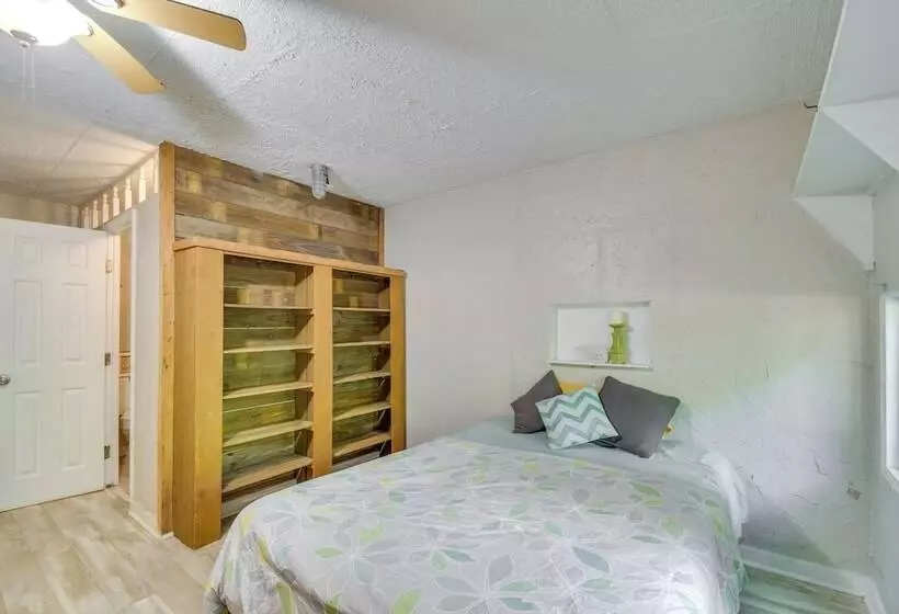 Hike, Fish, Kayak: Fairhope  River Cottage