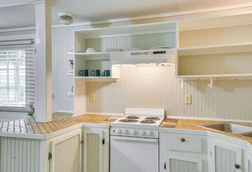 Hike, Fish, Kayak: Fairhope  River Cottage