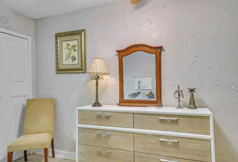 Hike, Fish, Kayak: Fairhope  River Cottage