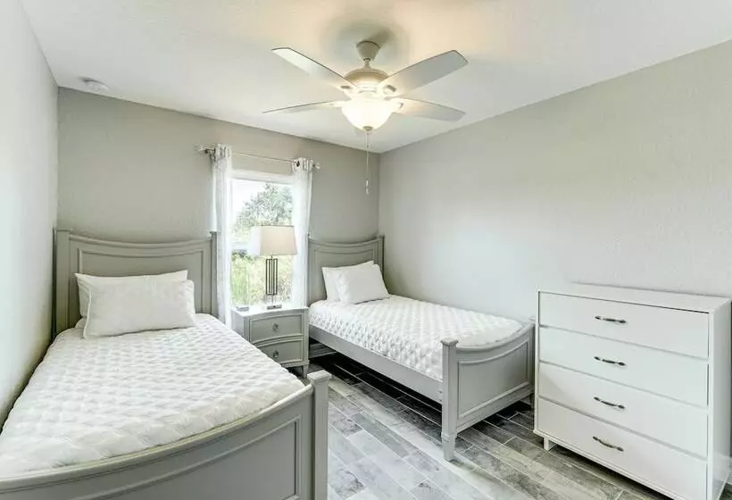 South Gulf Cove Retreat W/ Grill   13 Mi To Beach!