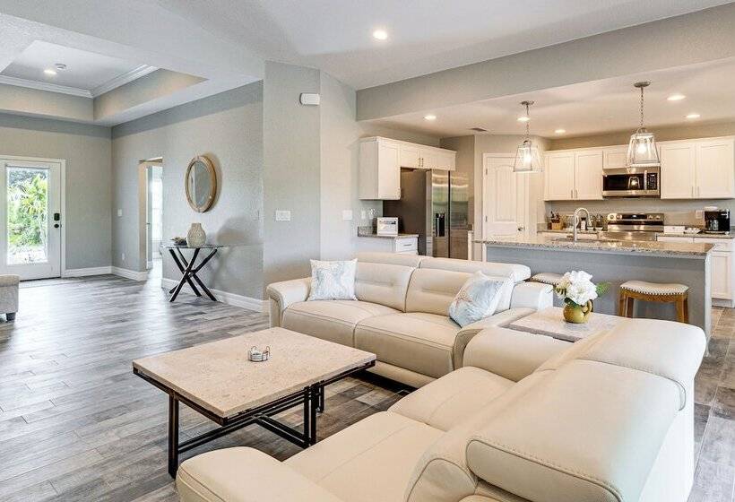 South Gulf Cove Retreat W/ Grill 13 Mi To Beach!