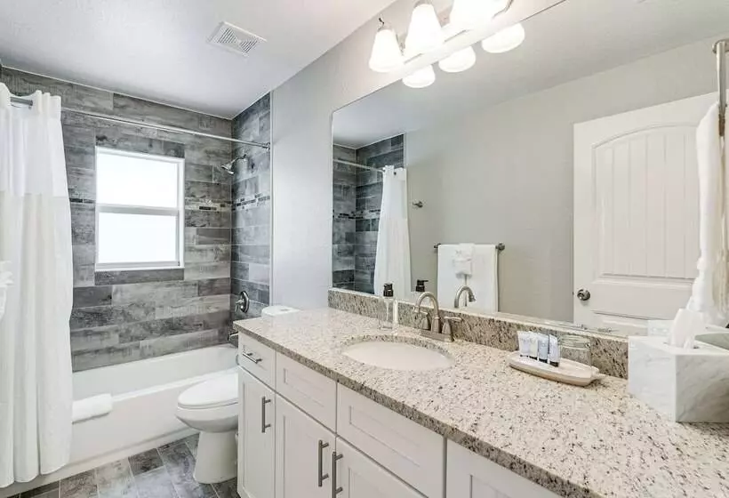 South Gulf Cove Retreat W/ Grill   13 Mi To Beach!