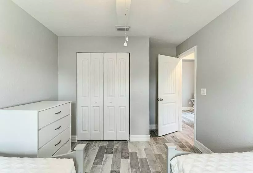 South Gulf Cove Retreat W/ Grill   13 Mi To Beach!