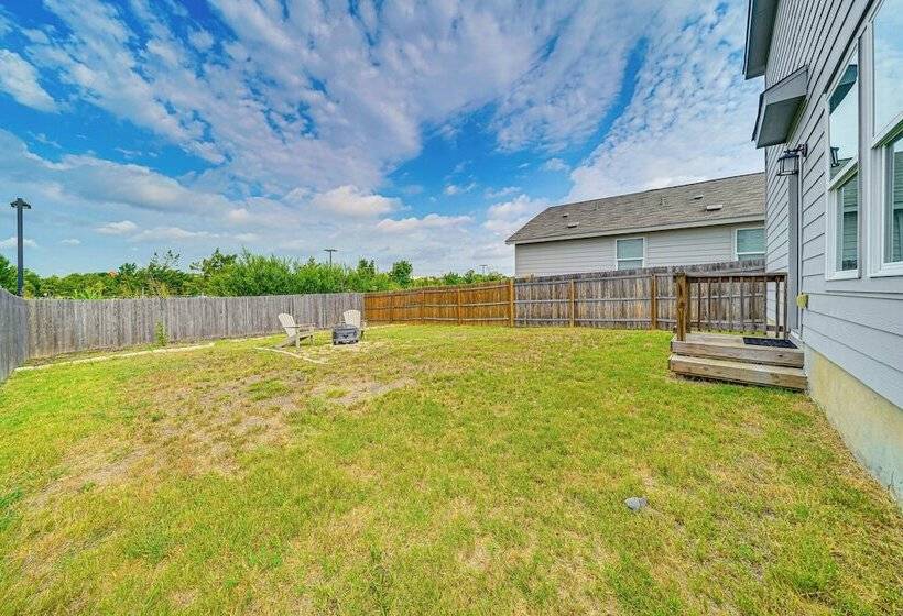 Spacious San Antonio Home ~ 10 Mi To Downtown!