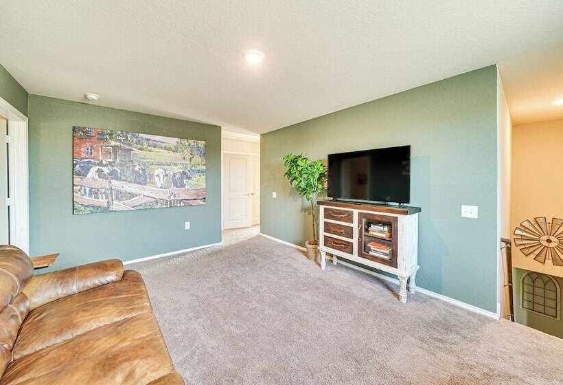 Spacious San Antonio Home ~ 10 Mi To Downtown!