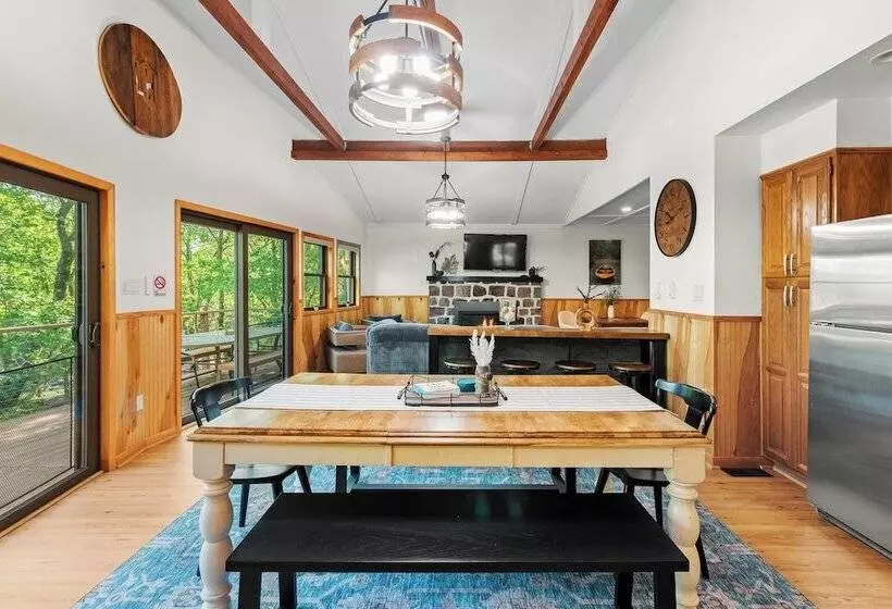 Summit Shores Tranquil Escape Designed For Groups W/ Fire Pit + Game Room