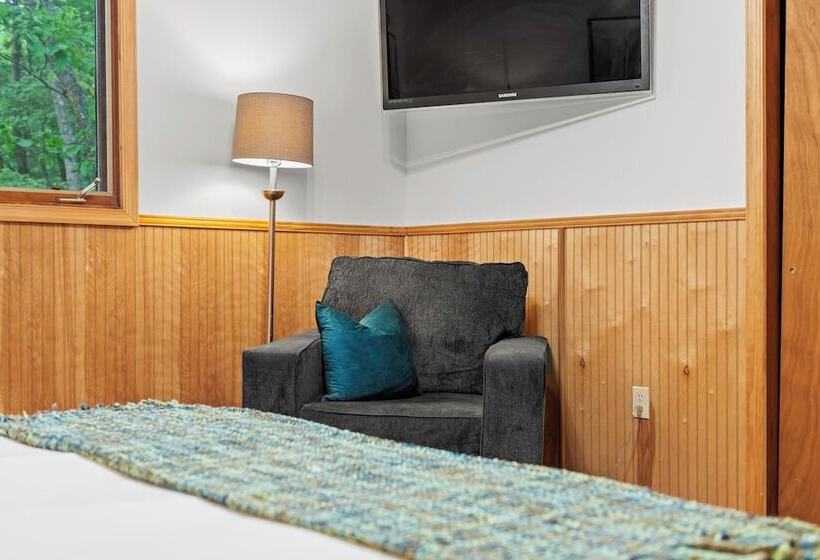 Summit Shores Tranquil Escape Designed For Groups W/ Fire Pit + Game Room