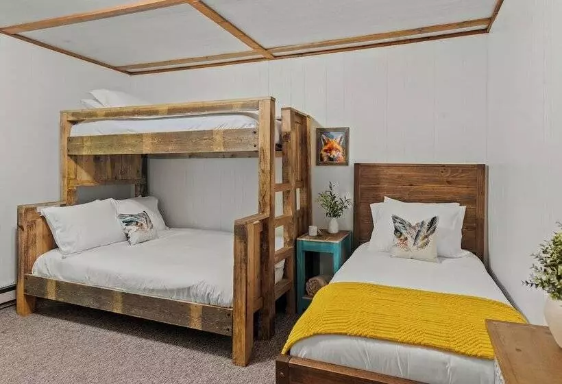 Summit Shores Tranquil Escape Designed For Groups W/ Fire Pit + Game Room