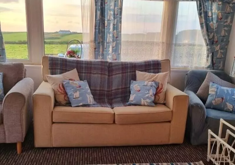 Watergate Lane Hideout