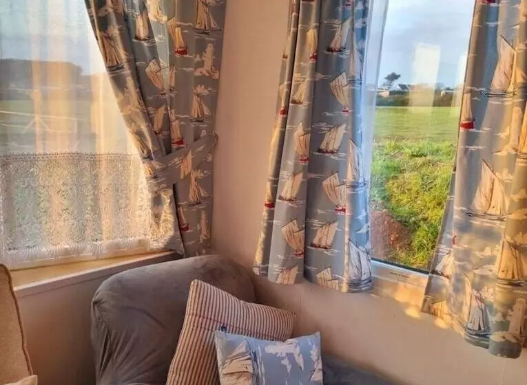 Watergate Lane Hideout