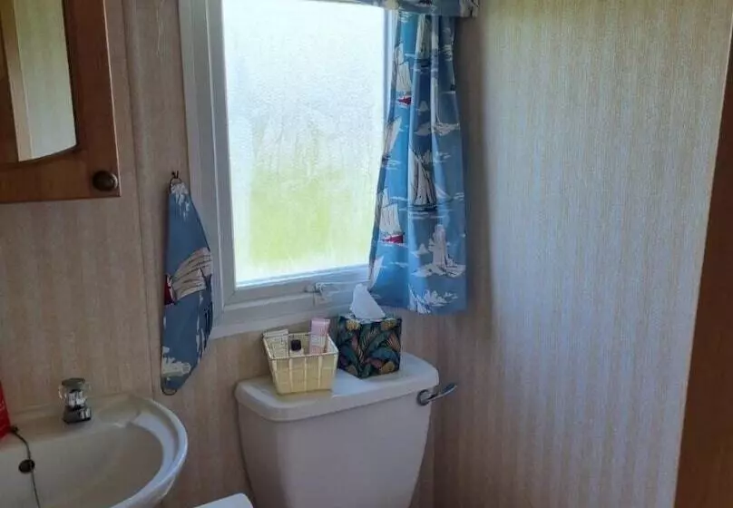 Watergate Lane Hideout